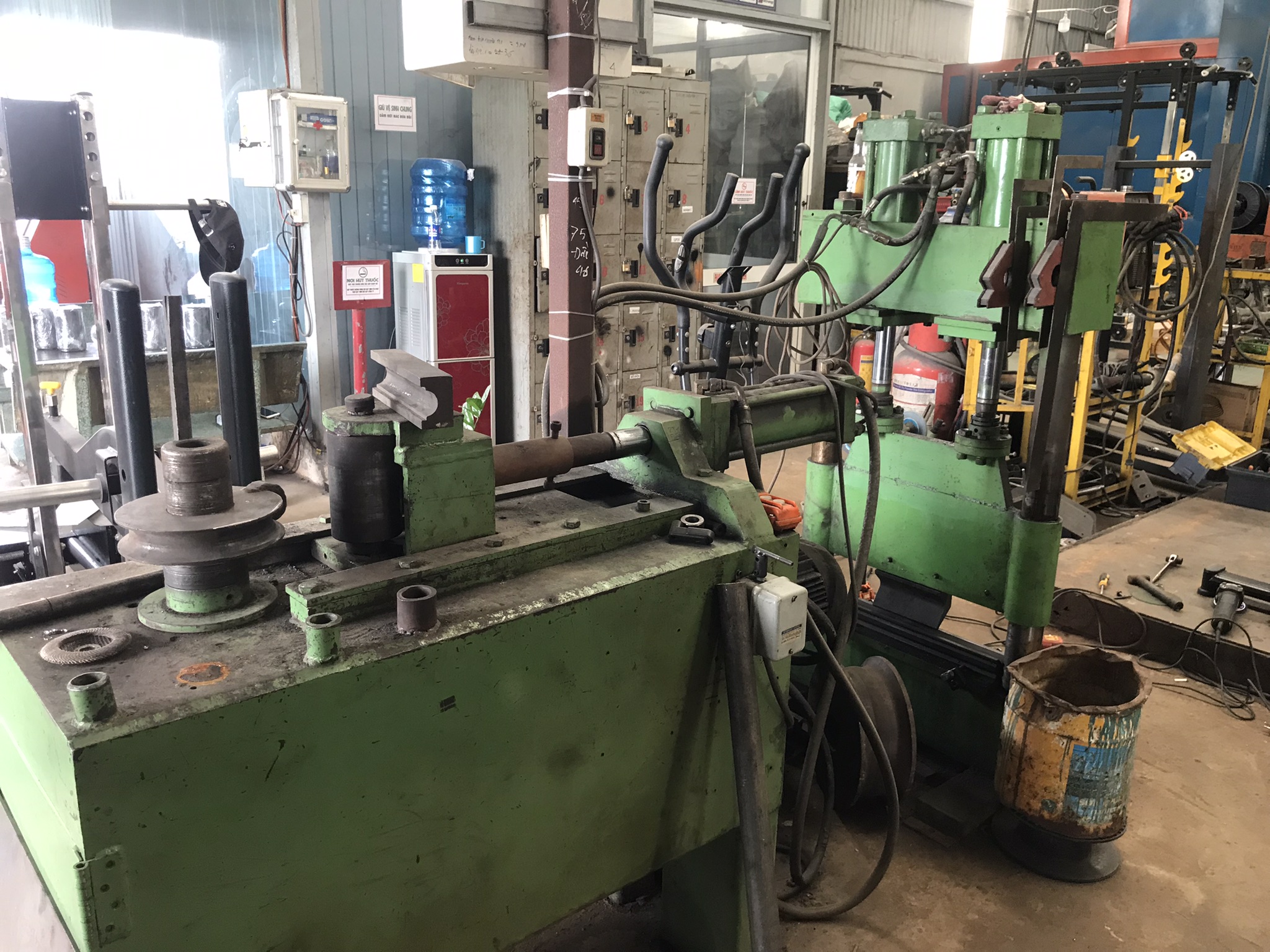 bending machine.JPEG